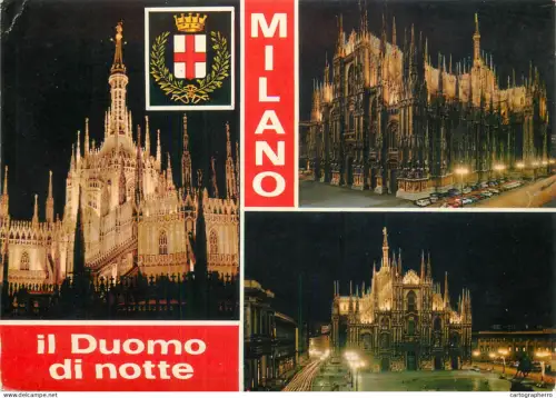 A5414 Italy Milano duomo di notte multi view