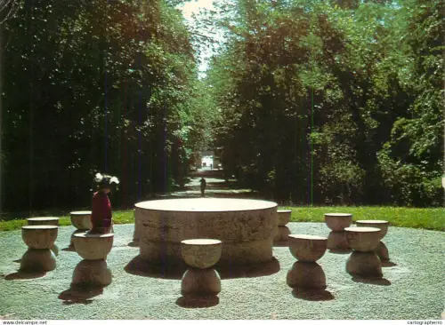 A5413 Romania Targu Jiu Masa Tacerii