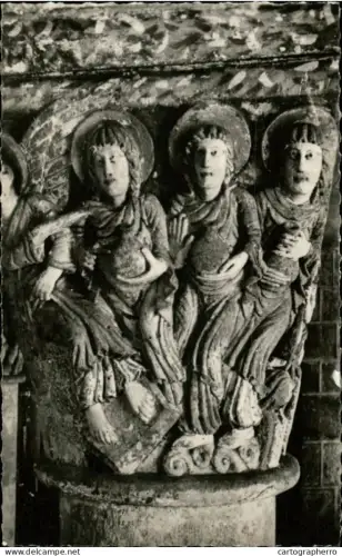 A5939 France Saint Nectaire Chapiteaux