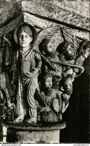 A5939 France Saint Nectaire Chapiteaux