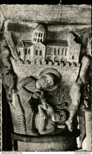 A5939 France Saint Nectaire Chapiteaux