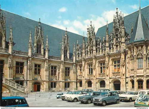 A5481 France Rouen Palais de Justice cour interieure