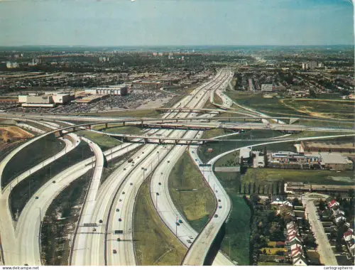 A5478 Canada Toronto Ontario Macdonald Quartier Freeway aerial view