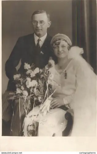 A5941 Postcards > Topics > Marriages groom & bride souvenir foto Wildt Prague