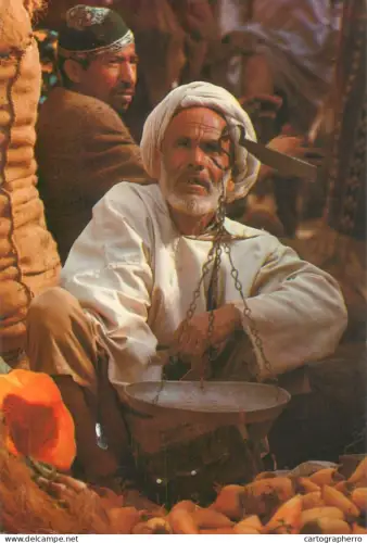 A5456 Morocco ethnic types Souk vegetables seller