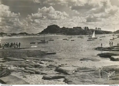 A5453 France Trebeurden Le Port et le Castel