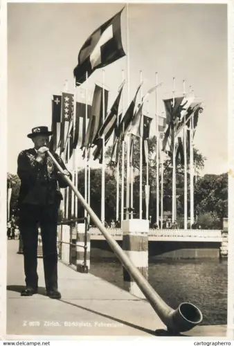 A5495  Switzerland Zurich Burkliplatz Fahnenturm