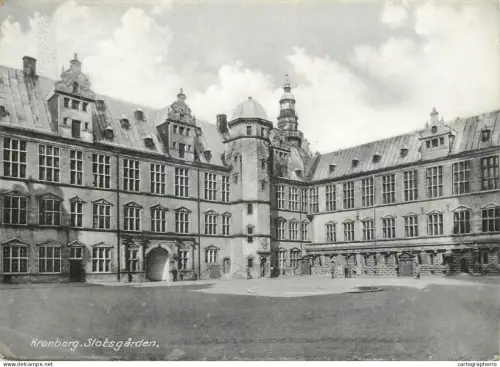 A5491 Denmark Helsingor Kronborg garden