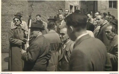 A5946 Group of people caught in an event moment photographic postcard