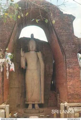 A5530 Sri Lanka (Ceylon) The Aukana Buddha