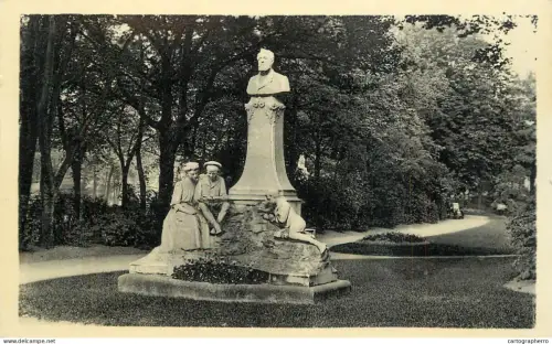 A5966 Amiens monument Jules Verne