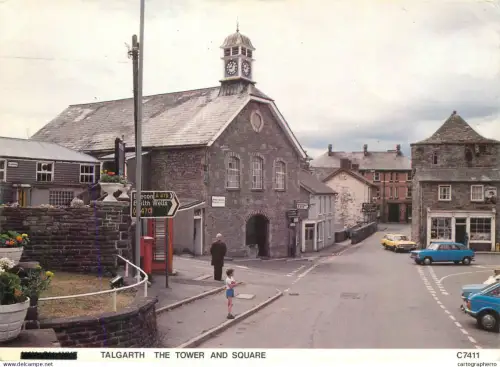 A5512 Wales Talgarth - tower and square