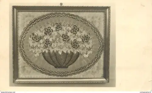 A5965 Folk art painting, probably handmade, depicting a bouquet of flowers in a vase similar to lace or fine embroidery