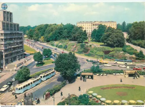 A5548 Norway Oslo King's Palace & tram