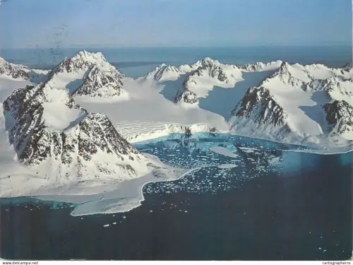 A5548 Norway Hoel peninsula . Magdalene Fiord