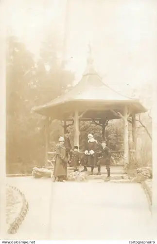 A6031 Somewhere in Geneva anonymous persons souvenir photographic postcard