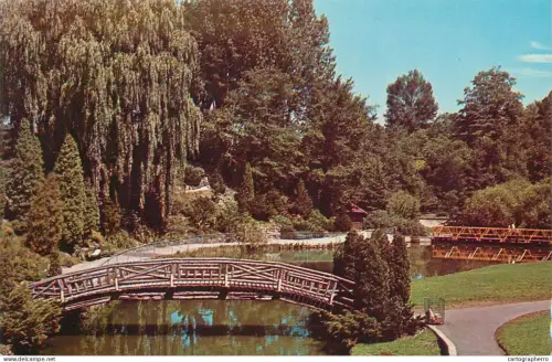 A5542 Canada Toronto Ontario Edwards Gardens