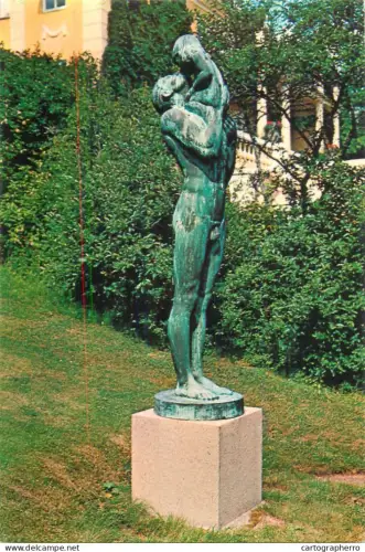 A5541 Sweden Rottneros Park Father and Son statue Olof Ahlberg