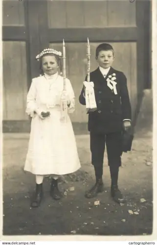 A6017 Photographic postcard anonymous persons children communion souvenir