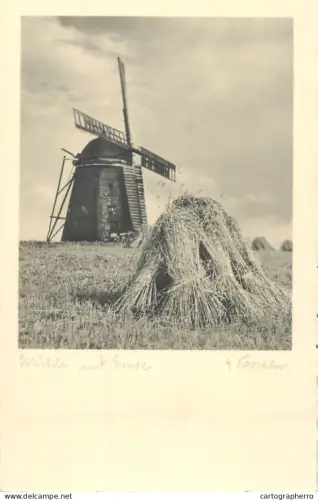 A5974 Postcards > Topics > Buildings & Architecture > Windmills photographic postcard