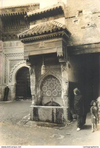 A5568 Morocco Fez La Fontaine Nejarine