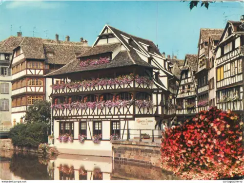A5592 France Strabourg Bas Rhin Maison des Tanneurs et rue du Bain aux Plantes