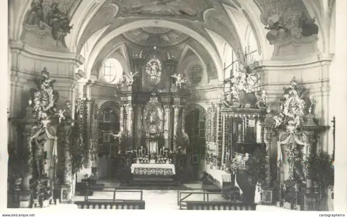 A6052 church decorated in the Baroque style interior of a place of worship