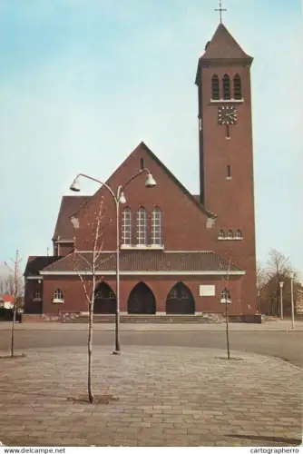 A5595 Belgium Brasschaat Kerk St Jozef Driehoek