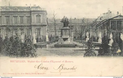 A6071 Belgium > Brussels > Monuments statue des Comtes d`Egmont et Hornes 1903