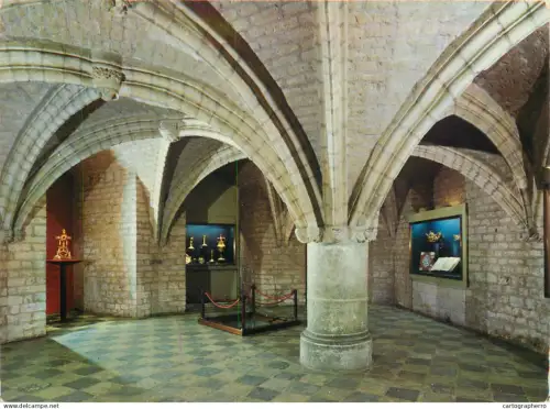 A5602 Belgium Halle Basilika - the Crypt