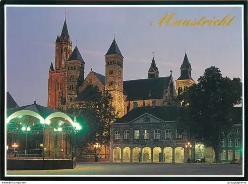 A5627 Netherlands Maastricht Sint Servaas Basiliek night view