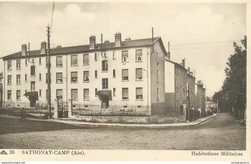 A1841 France Sathonay-Camp habitations militaires (carte postale découpée cpa)