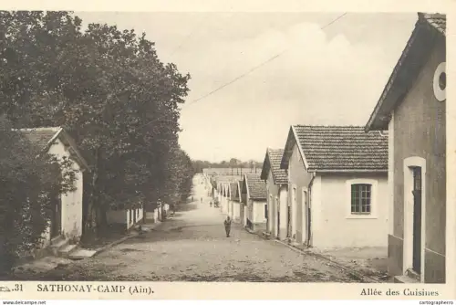 A1841 France Sathonay-Camp (carte postale découpée cpa)