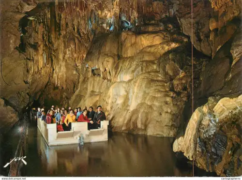 A5679 France Grottes de Betharaam La Riviere