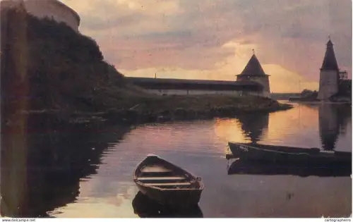 A5694 Russia Pskov sunset over Pskova river