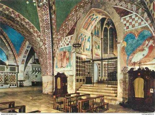 A5689 Italy Assisi Basilica di S Francesco interno