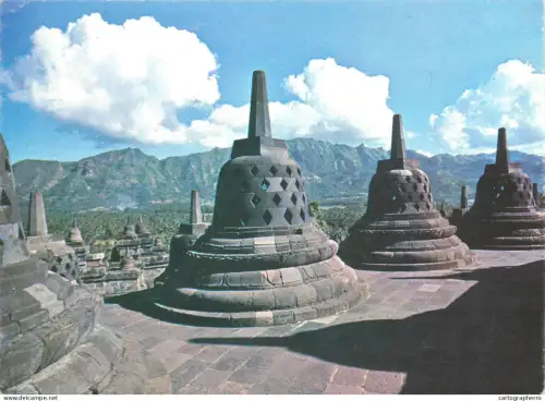 A5688 Indonesia Java Borobudur Buddhist temple - Stupa