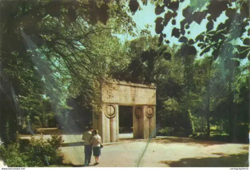 A5686 Romania Tg Jiu Poarta Sarutului de Constantin Brancusi