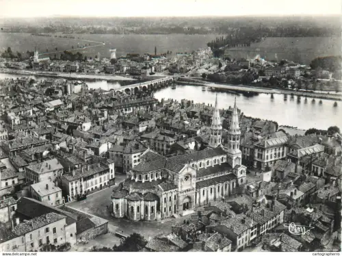 A5704 France Macon (Saone et Loire) vue aerienne