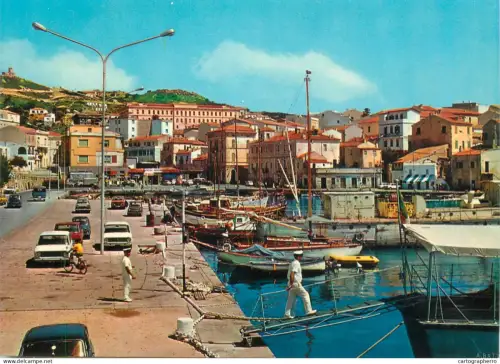 A5700 Italy La Maddalena il porto