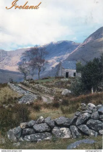 A5698 Ireland picturesque mountain countryside area