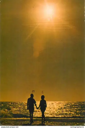 A5697 Sunset at sea romance lovers couple