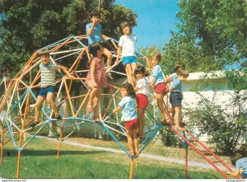 A5697 Children types playing in the park