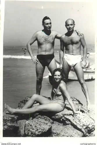 Anonymous persons seaside souvenir Romania foto Constanta