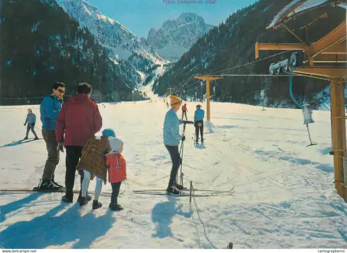 A5711 Italy Schilpario Val di Sclave ski types and scenes