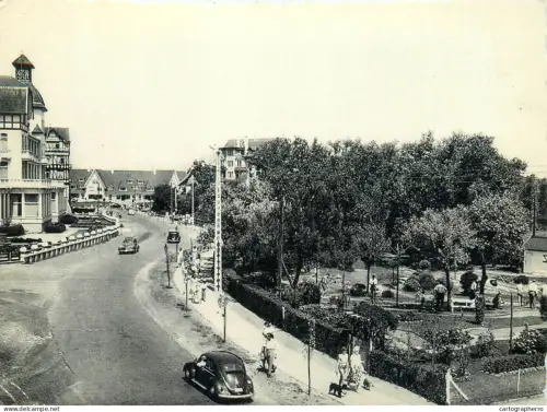 A5718 De Haan aan Zee / Coq sur Mer Leopold Avenue