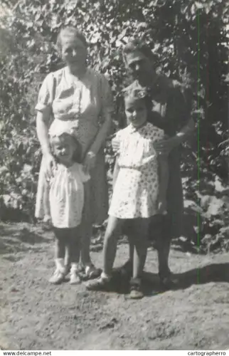 A6099 Children and family groups souvenir vintage photographic postcard