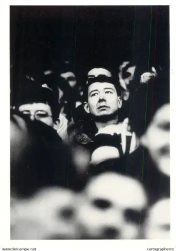 A6098 Photography topic postcard Fan of Terrace, Bradford v Ipswich