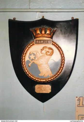 A6209 Photo wooden plaque featuring the ship's crest for HMS Ramsey Sandown-class minehunter of the British Royal Navy