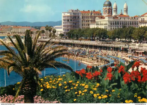 A5744 France Cote d'Azur Saint Raphael (Var) la plage